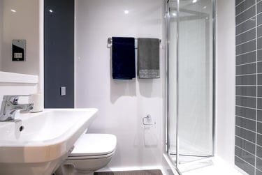 1 bed studio, Silver Street, East Reading, Reading, RG12SU - Image 2
